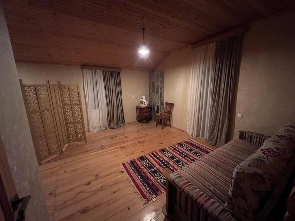 Laghami Guest House Mestia Ngoại thất bức ảnh